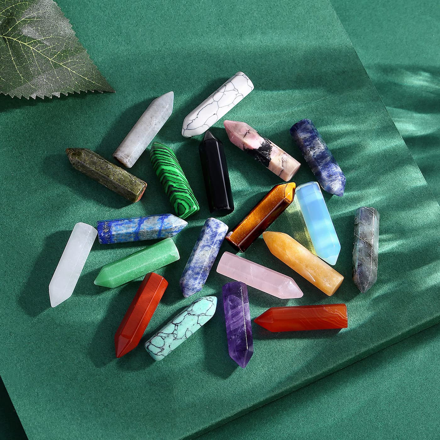 QINJIEJIE 20 PCS Healing Crystals Stones Sets Wands Bulk Natural Pocket Amethyst Crystal Rose Quartz Assorted Pointed Reiki Gemstones Polished Energy Meditation Chakra Christmas Gift Stocking Stuffers